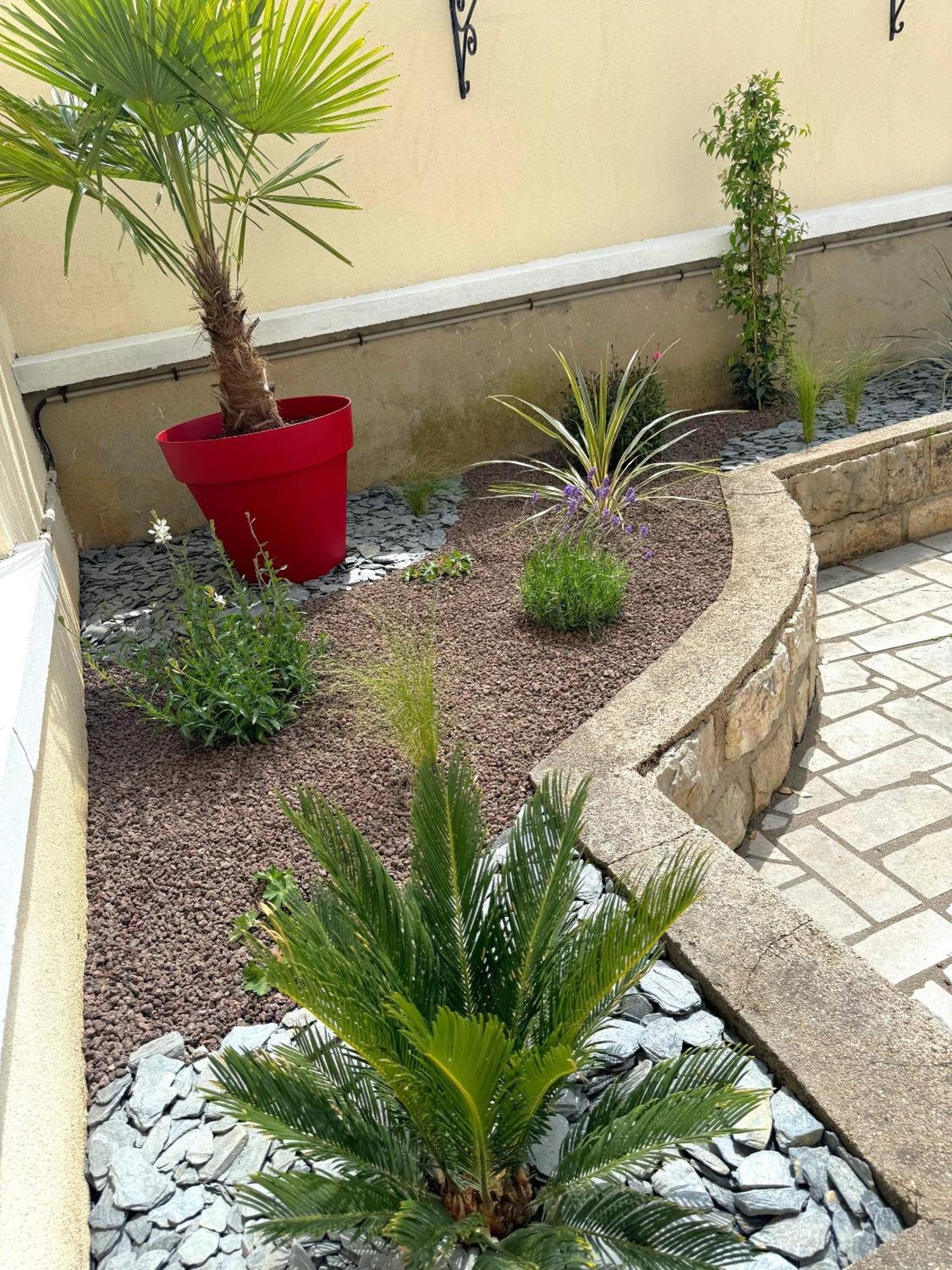 Le Nid - hébergement cosy Dijon Extérieur photo